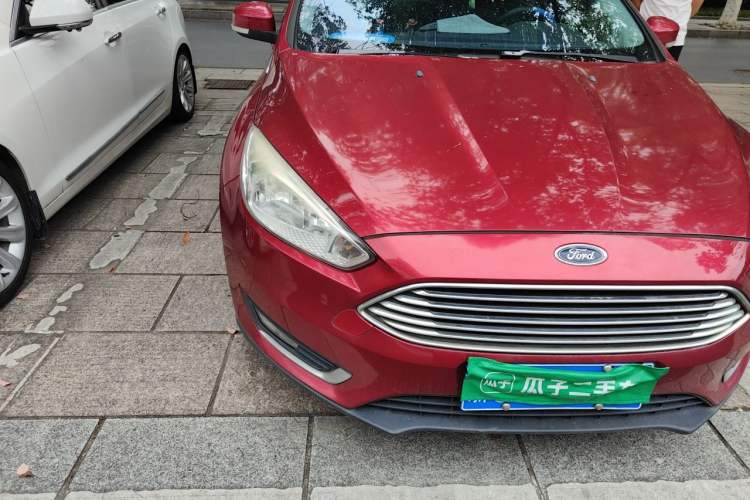 Used Ford Focus 2015 Sedan EcoBoost 180 Automatic Elite Model Right Front Headlight