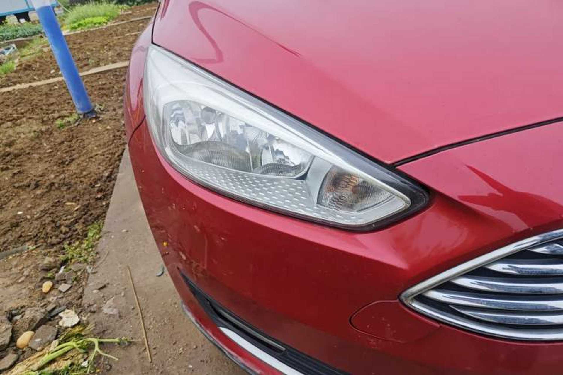 Used Ford Focus 2015 Sedan 1.6L Automatic Trend Model Right Front Headlight