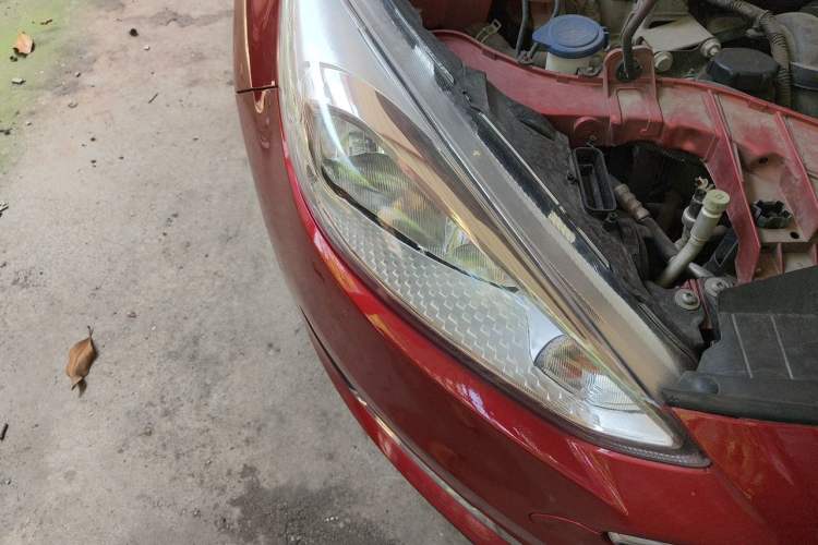 Used Ford Focus 2015 Sedan 1.6L Automatic Trend Model Right Front Headlight