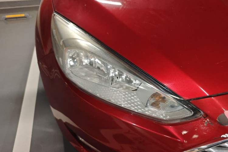 Used Ford Focus 2015 Sedan 1.6L Automatic Comfort Model Right Front Headlight