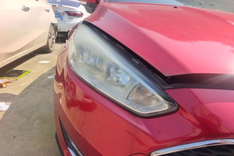 Used Ford Focus 2015 Hatchback EcoBoost 180 Automatic Elite Model Right Front Headlight