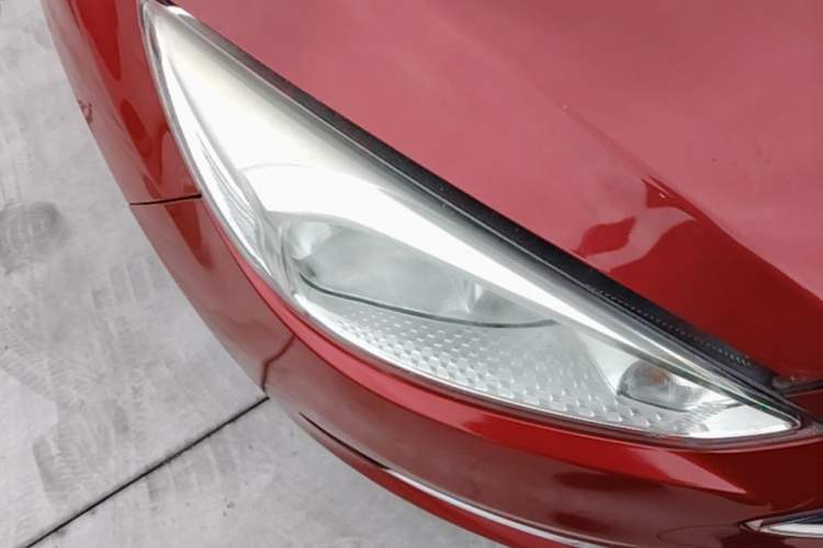 Used Ford Focus 2015 Hatchback EcoBoost 125 Automatic Supreme Style Edition Right Front Headlight