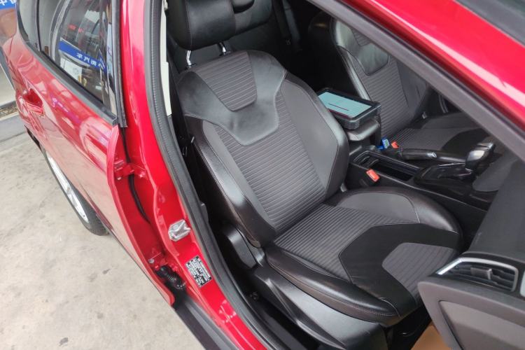 Used Ford Focus 2015 Hatchback 1.6L Automatic Fashion Edition Right Front Seat