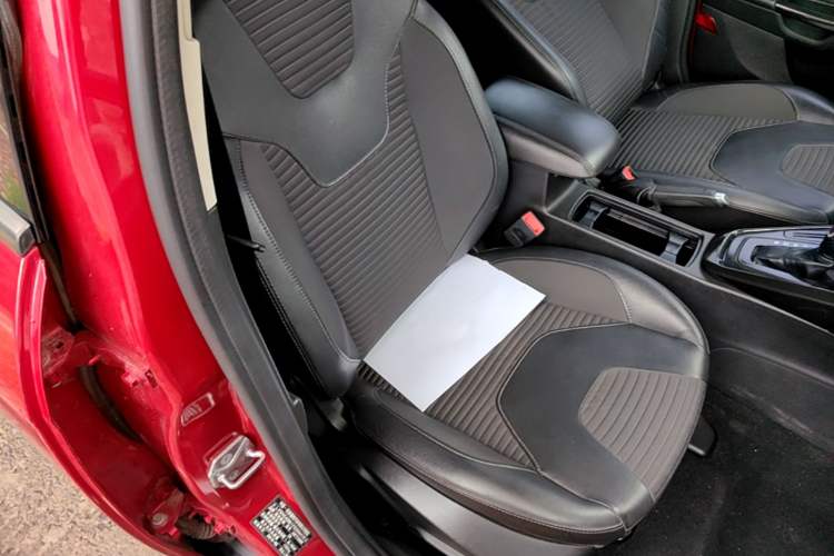 Used Ford Focus 2015 Hatchback 1.6L Automatic Fashion Edition Right Front Seat