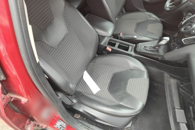 Used Ford Focus 2015 Hatchback 1.6L Automatic Fashion Edition Right Front Seat
