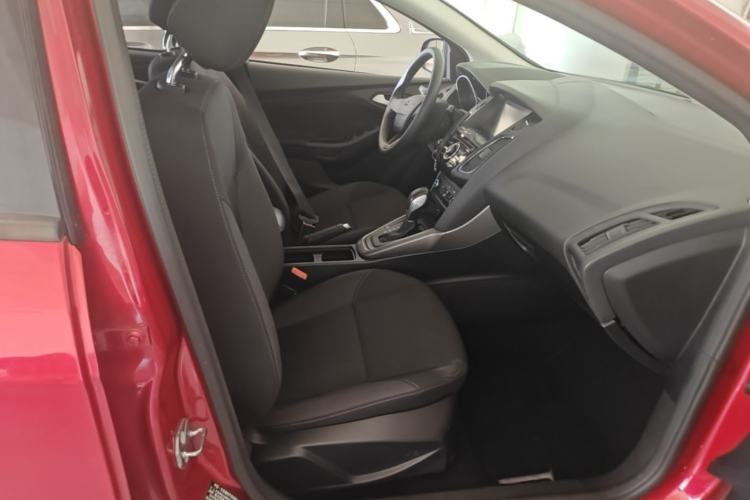 Used Ford Focus 2015 Hatchback 1.6L Automatic Comfort Model Right Front Seat
