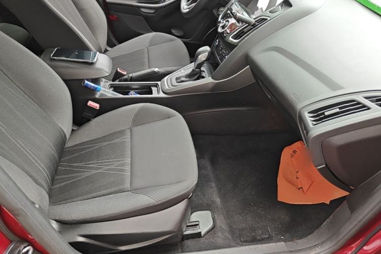 Used Ford Focus 2015 Hatchback 1.6L Automatic Comfort Model Right Front Seat