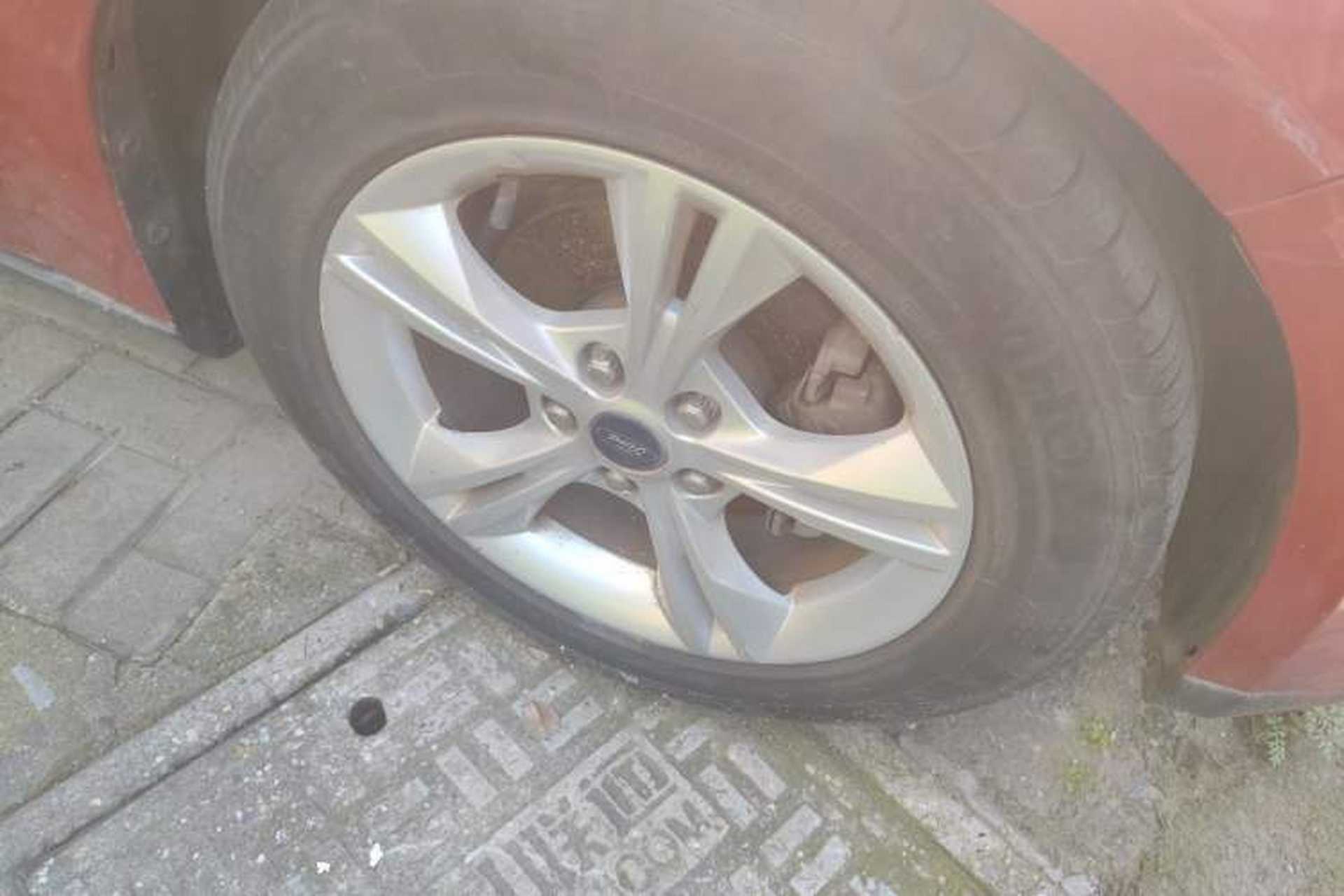 Used Ford Focus 2015 Hatchback 1.6L Automatic Comfort Model Right Front Wheel Hub