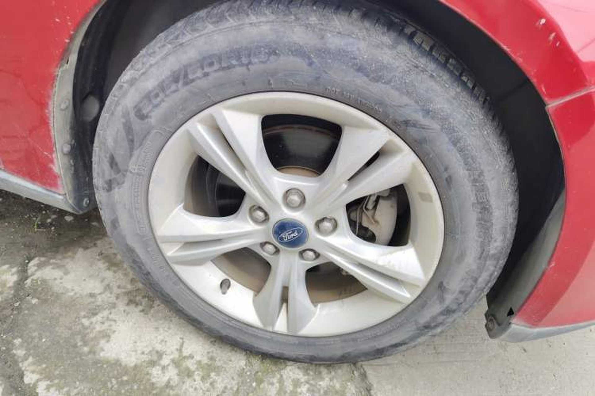 Used Ford Focus 2015 Sedan 1.6L Automatic Comfort Model Right Front Wheel Hub