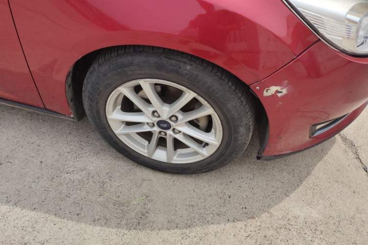 Used Ford Focus 2015 Hatchback EcoBoost 180 Automatic Elite Model Right Front Wheel Hub