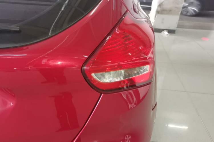 Used Ford Focus 2015 Hatchback 1.6L Automatic Comfort Model Right Rear Taillight