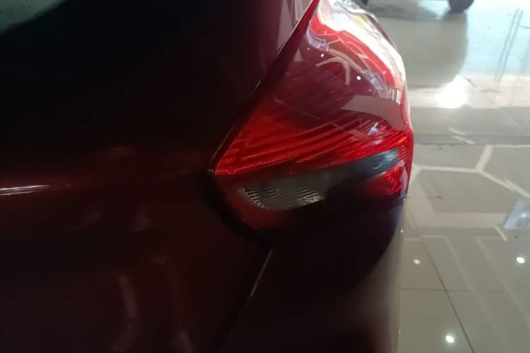 Used Ford Focus 2015 Hatchback 1.6L Automatic Comfort Model Right Rear Taillight