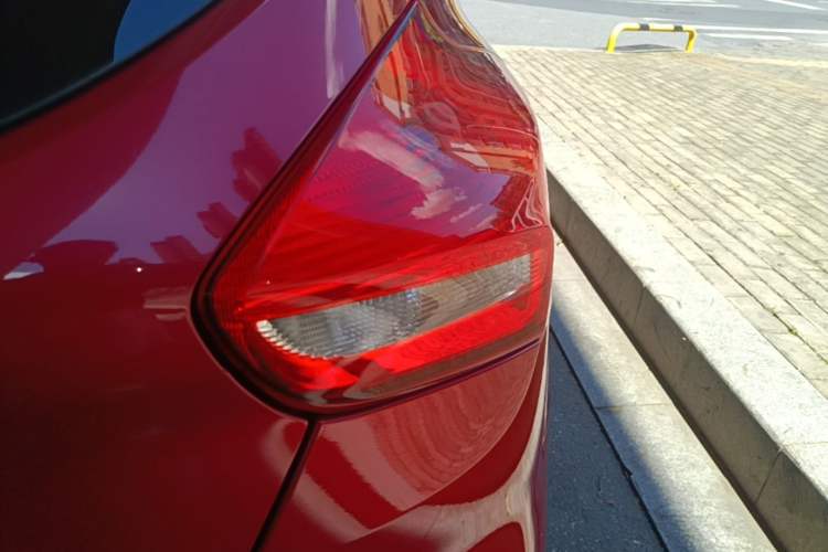 Used Ford Focus 2015 Hatchback 1.6L Automatic Fashion Edition Right Rear Taillight