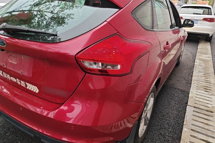 Used Ford Focus 2015 Hatchback 1.6L Automatic Comfort Model Right Rear Taillight