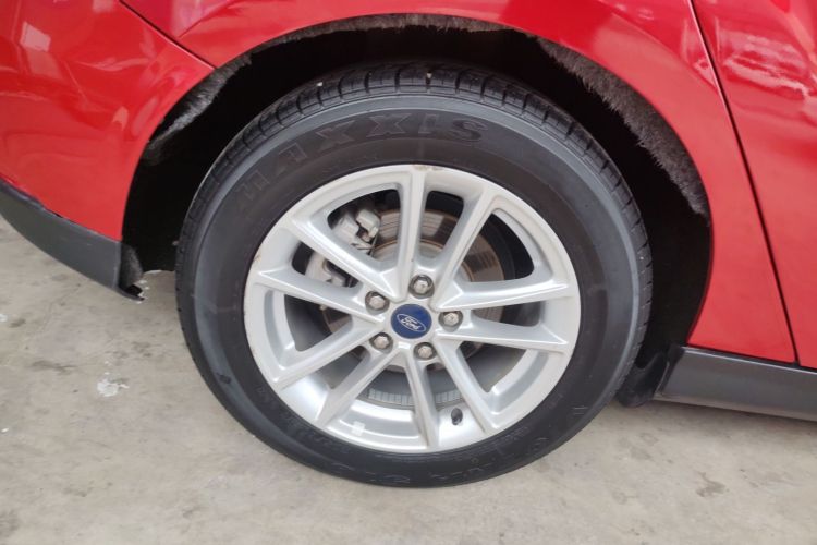 Used Ford Focus 2015 Hatchback 1.6L Automatic Fashion Edition Right Rear Wheel Hub