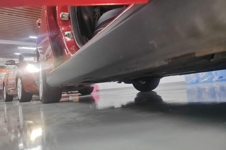 Used Ford Focus 2015 Sedan 1.6L Automatic Trend Model Right Side Sill