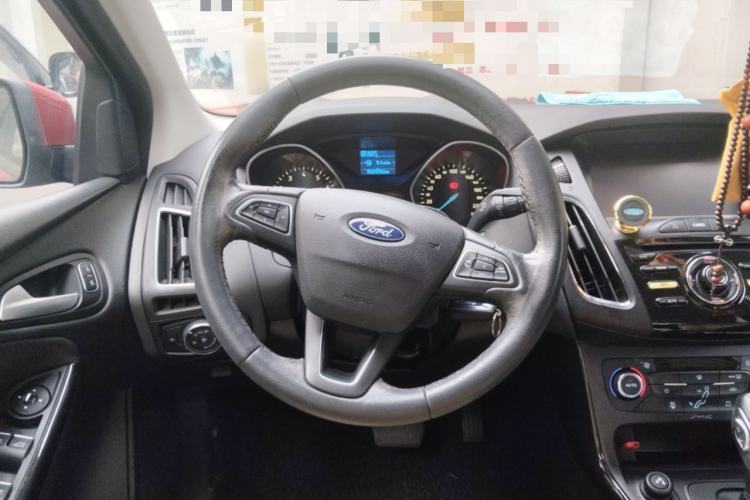 Used Ford Focus 2015 Sedan 1.6L Automatic Trend Model Steering Wheel