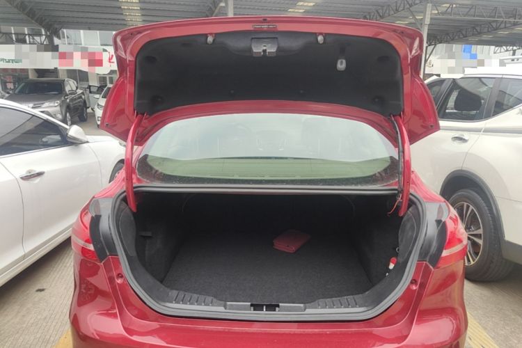 Used Ford Focus 2015 Sedan 1.6L Automatic Comfort Model Trunk