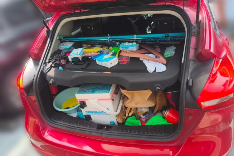 Used Ford Focus 2015 Hatchback 1.6L Automatic Fashion Edition Trunk