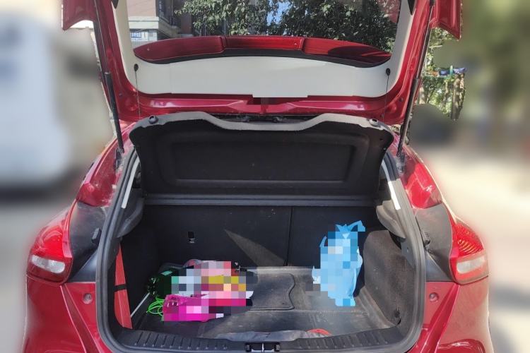 Used Ford Focus 2015 Hatchback 1.6L Automatic Fashion Edition Trunk