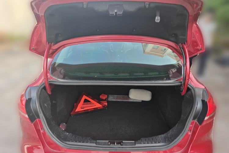 Used Ford Focus 2015 Sedan 1.6L Automatic Trend Model Trunk