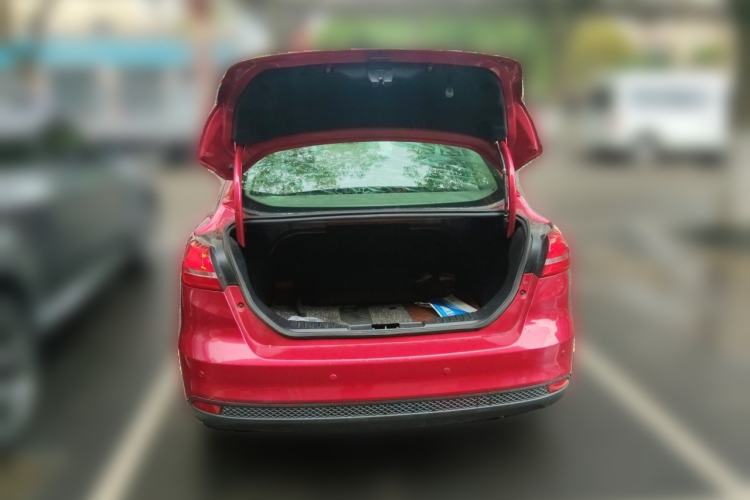 Used Ford Focus 2015 Sedan 1.6L Automatic Comfort Model Trunk