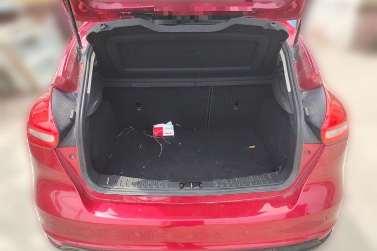 Used Ford Focus 2015 Hatchback EcoBoost 180 Automatic Elite Model Trunk