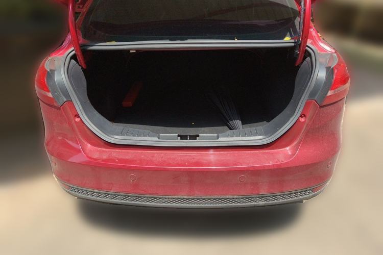 Used Ford Focus 2015 Sedan 1.6L Automatic Trend Model Trunk
