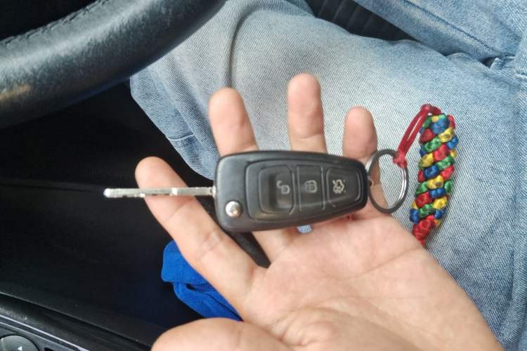 Used Ford Focus 2015 Hatchback 1.6L Automatic Fashion Edition Vehicle Key