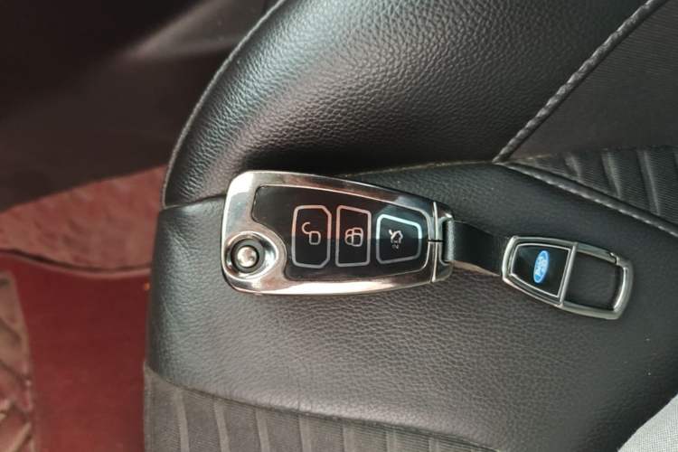Used Ford Focus 2015 Hatchback EcoBoost 180 Automatic Elite Model Vehicle Key