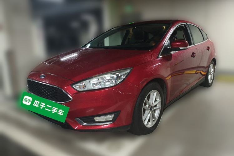 Used Ford Focus 2015 Hatchback 1.6L Automatic Fashion Edition Guazi used car, China used car export, Used car for sale, Used cars, Cheapest cars for sale