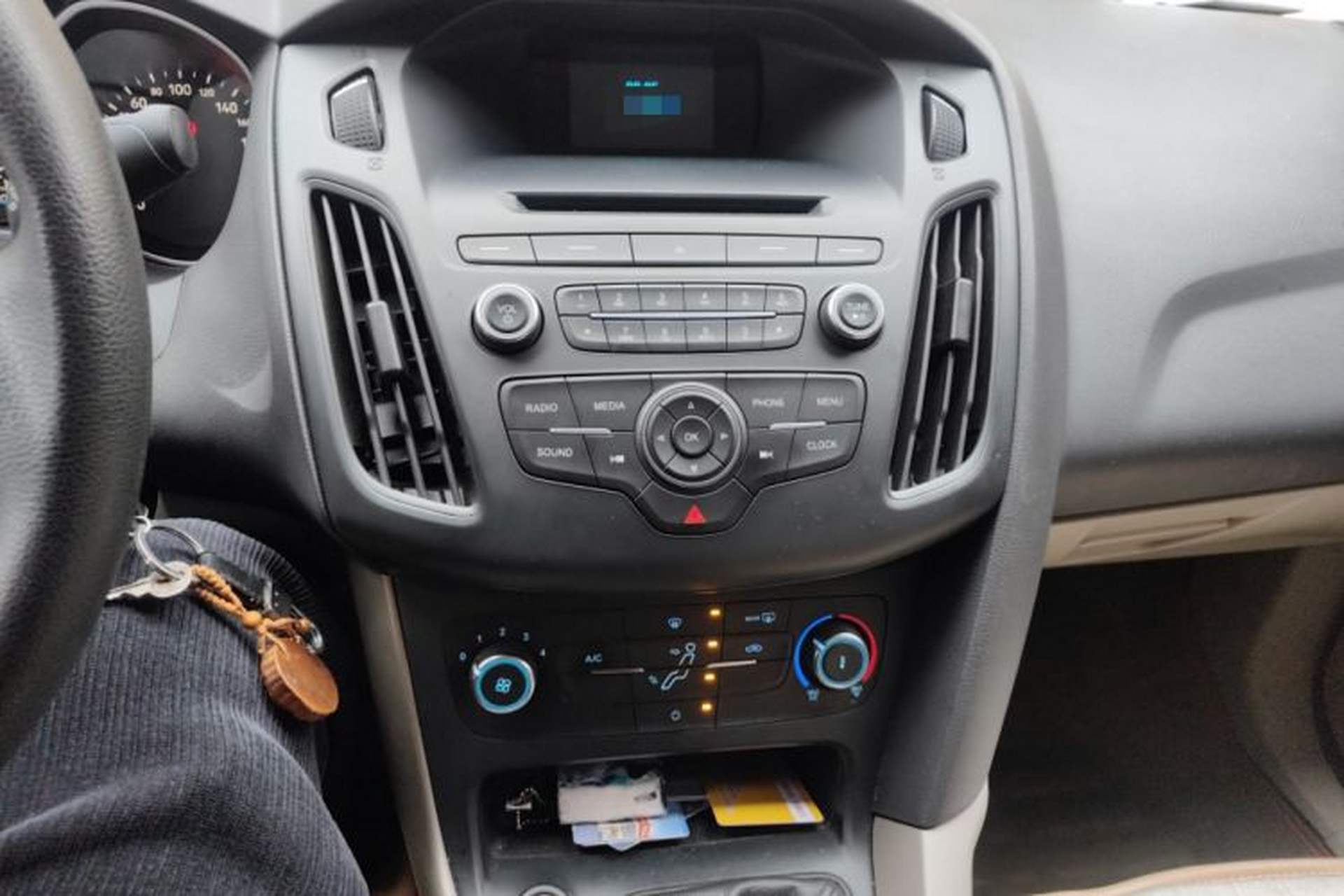 Used Ford Focus 2015 Sedan 1.6L Manual Comfort Model Audio And AC Panel