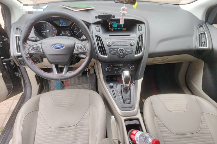 Used Ford Focus 2015 Sedan 1.6L Automatic Trend Model Center Console