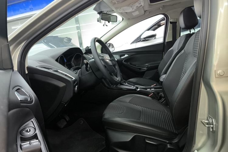 Used Ford Focus 2015 Sedan 1.6L Automatic Trend Model Driver Seat