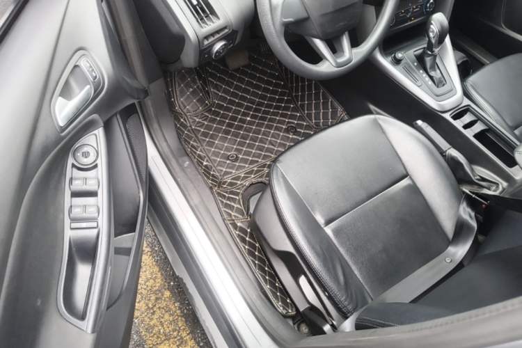 Used Ford Focus 2015 Hatchback 1.6L Automatic Comfort Model Driver Seat