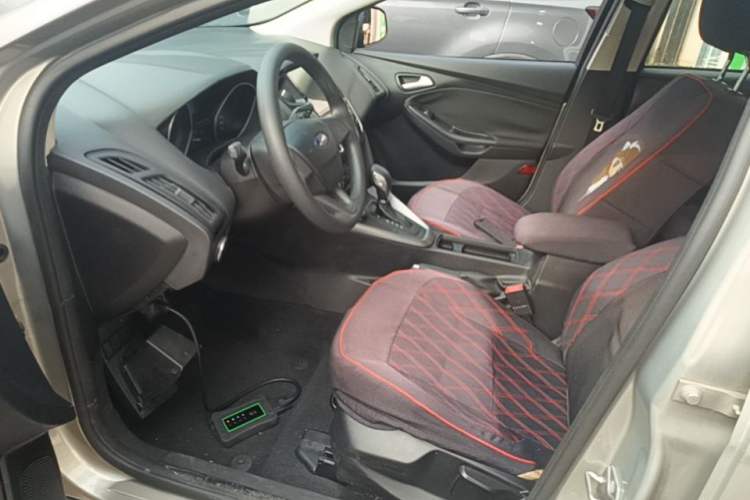 Used Ford Focus 2015 Hatchback 1.6L Automatic Comfort Model Driver Seat