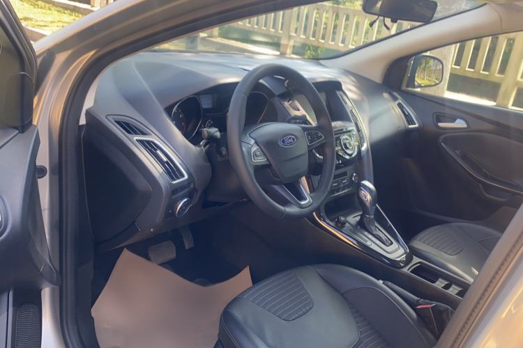Used Ford Focus 2015 Sedan 1.6L Automatic Trend Model Driver Seat