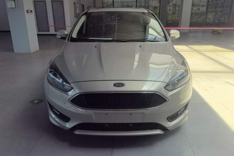 Used Ford Focus 2015 Hatchback EcoBoost 180 Automatic Sport Model Front