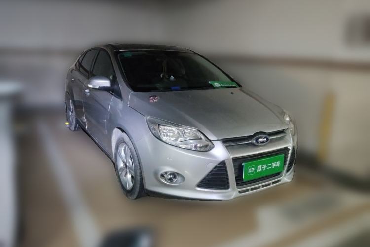Used Ford Focus 2015 Sedan 1.6L Automatic Trend Model Front Right 45 Deg