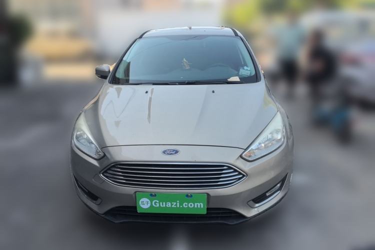 Used Ford Focus 2015 Sedan 1.6L Manual Fashion Edition Front