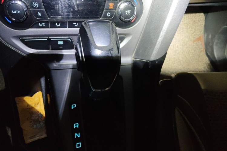 Used Ford Focus 2015 Sedan 1.6L Automatic Trend Model Gear Lever