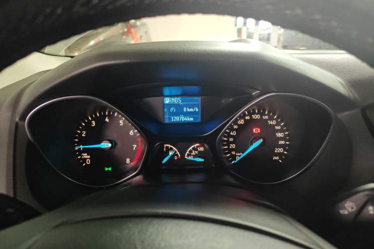 Used Ford Focus 2015 Sedan EcoBoost 125 Automatic Supreme Style Edition Instrument Cluster