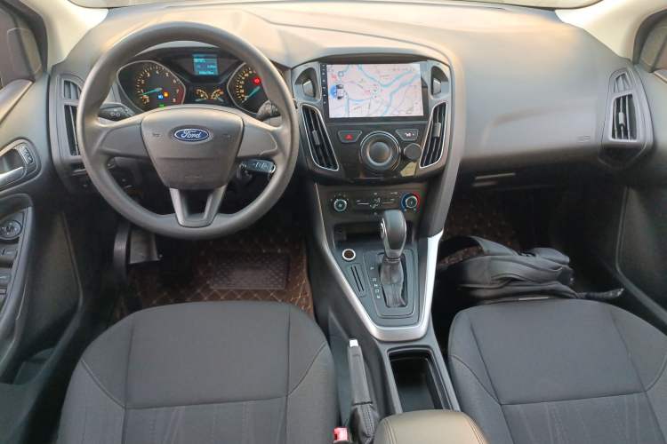 Used Ford Focus 2015 Hatchback 1.6L Automatic Comfort Model Interior 2