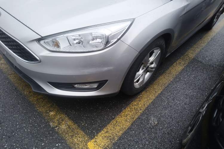 Used Ford Focus 2015 Hatchback 1.6L Automatic Comfort Model Left Front Headlight