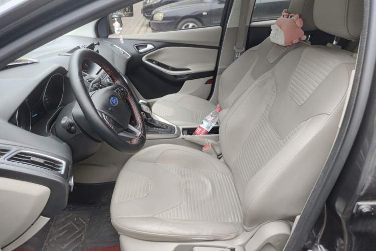 Used Ford Focus 2015 Sedan 1.6L Automatic Trend Model Left Front Seat