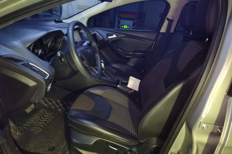 Used Ford Focus 2015 Sedan EcoBoost 180 Automatic Elite Model Left Front Seat