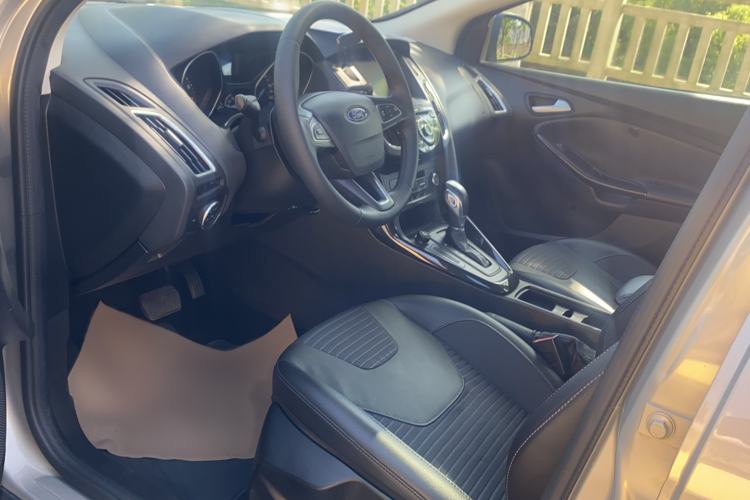 Used Ford Focus 2015 Sedan 1.6L Automatic Trend Model Left Rear Seat