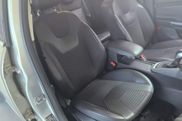 Used Ford Focus 2015 Hatchback EcoBoost 180 Automatic Sport Model Right Front Seat