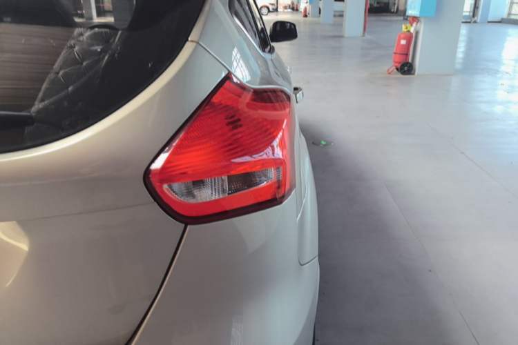 Used Ford Focus 2015 Hatchback EcoBoost 180 Automatic Sport Model Right Rear Taillight