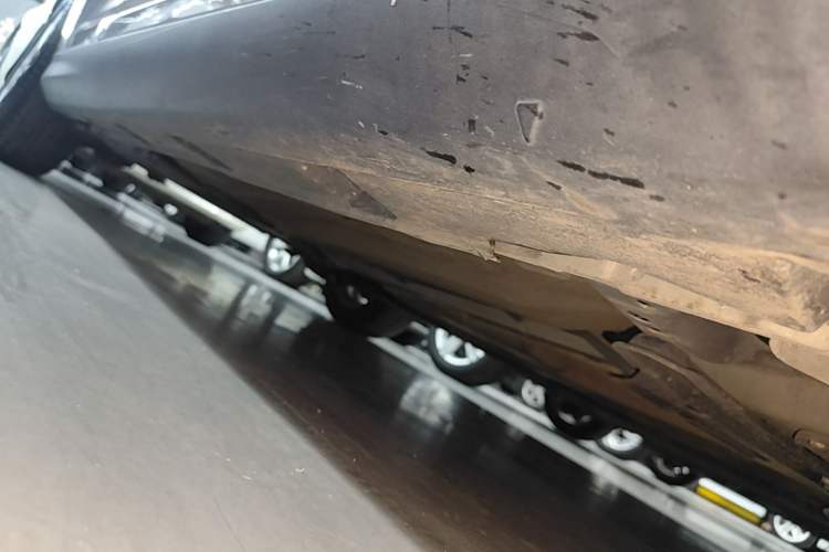 Used Ford Focus 2015 Sedan 1.6L Automatic Trend Model Right Side Sill